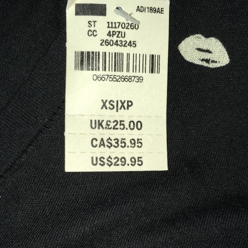 Victoria’s Secret-NWT-Logo-CropTop-Long Sleeves-V-neck-Size Extra Small - Picture 11 of 11